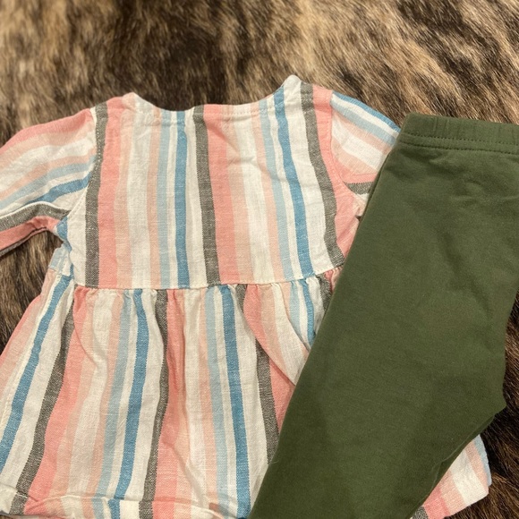 Carters Tunic and leggings - Picture 4 of 4